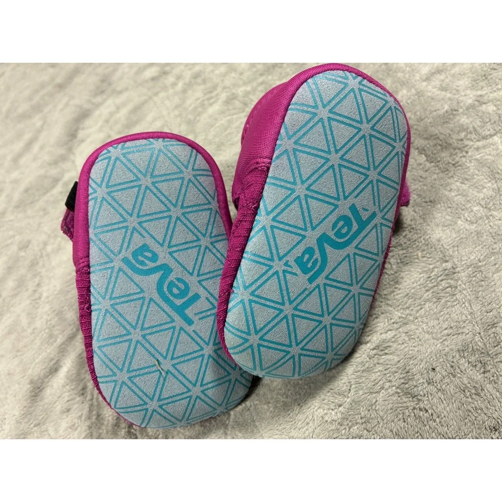 Teva style gorpcore